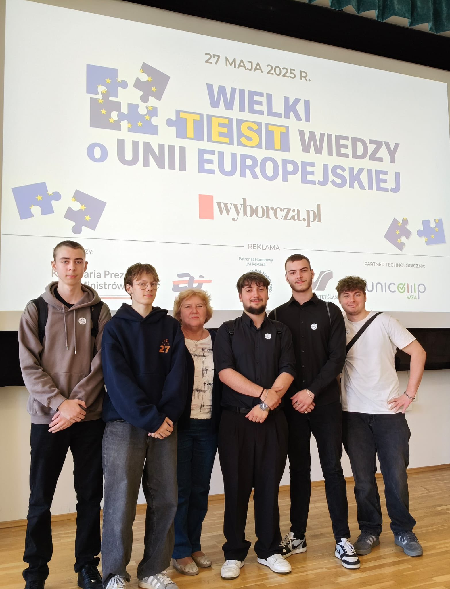 Uczniowie ZSSiL nr 3 uczestniczyli w Wielkim Teście Wiedzy o Unii Europejskiej